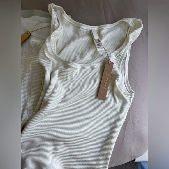 Medium skims set, cream and olive green - Picture 7 of 7